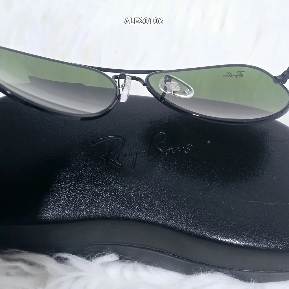 Ray-Ban Classic Aviator Sunglasses RB3025 58□14 140 Black and Green New